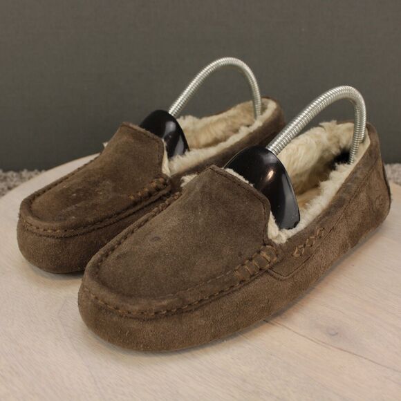UGG Suede Shearling Slippers Slip On Womens 8 Brown Comfort - Picture 4 of 10